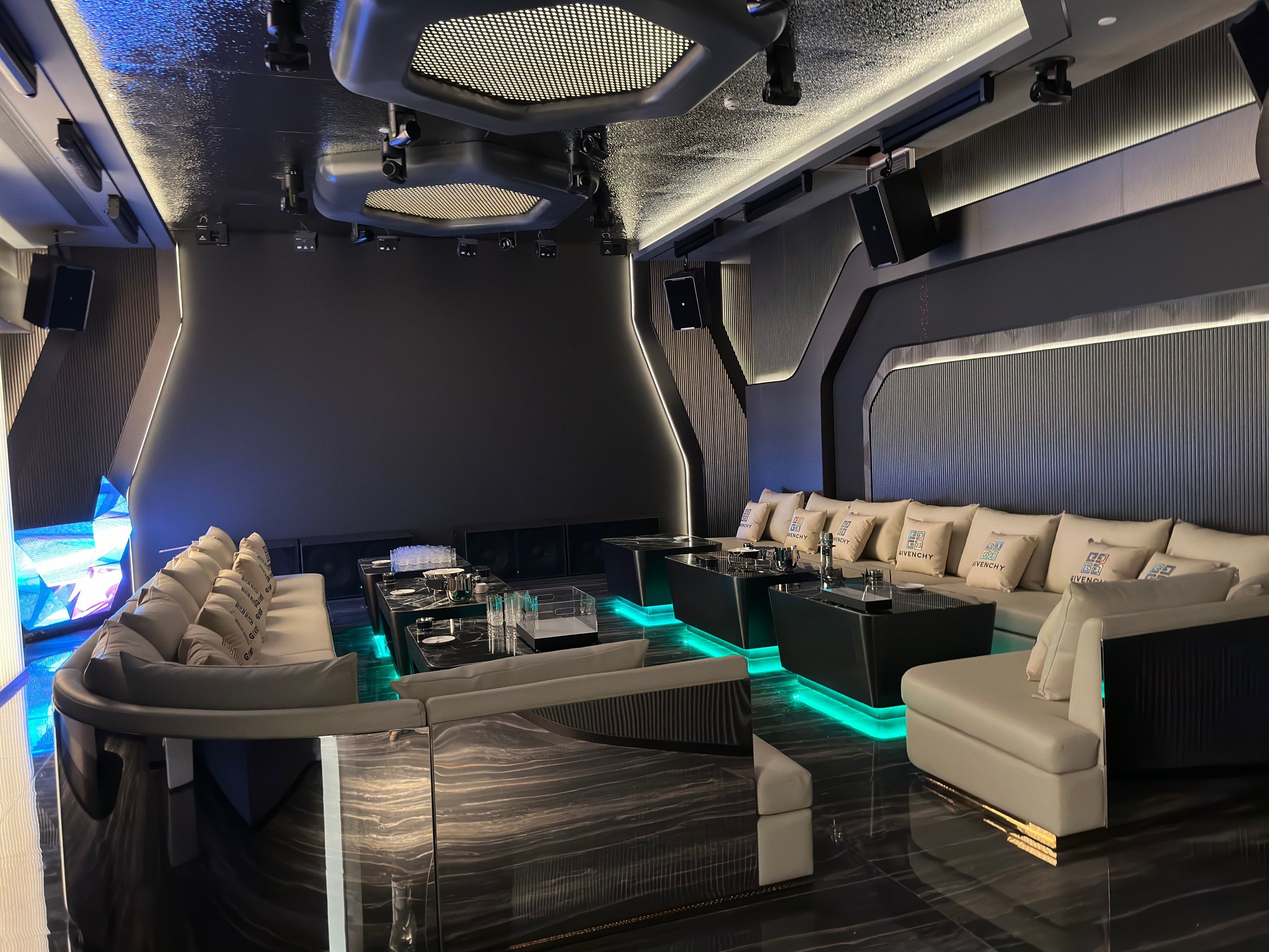 新乡商务ktv推荐，找商务ktv哪里好玩？-卫辉市ktv预订